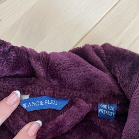 Bathrobe purple and blindfold - Picture 2 of 2